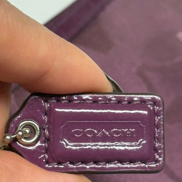 Coach Wristlet Purple Signature Jacquard Floral Appliqué - Picture 11 of 11